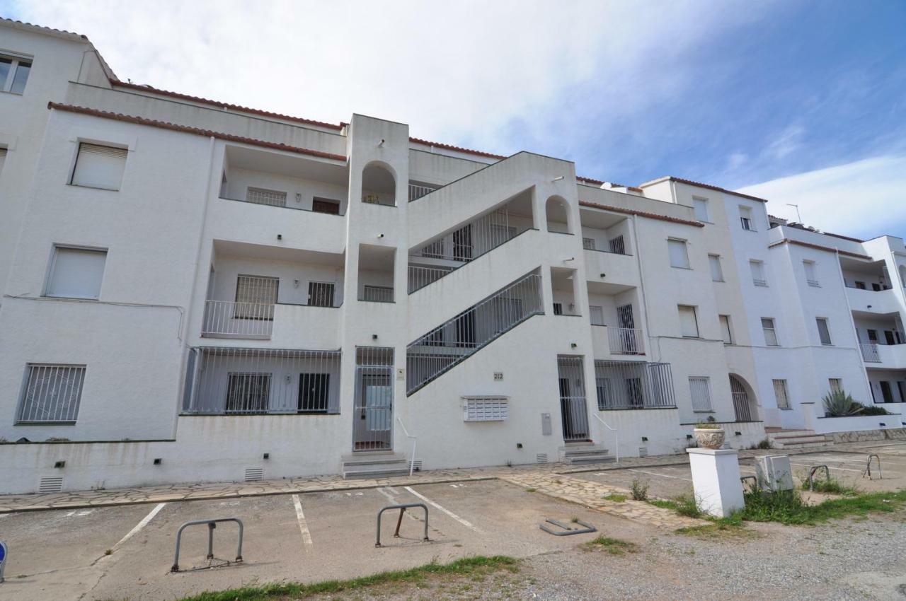 Rnet - Empuriabrava Valira Apartment Екстериор снимка